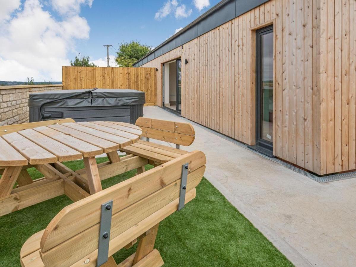 Ferienwohnung Bears Court Cheltenham Exterior foto
